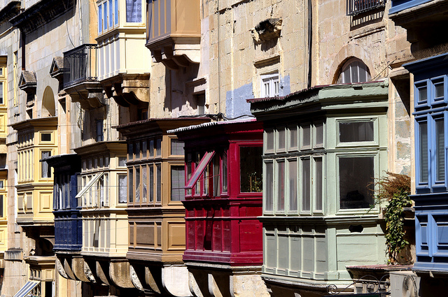 balcoane case valetta malta