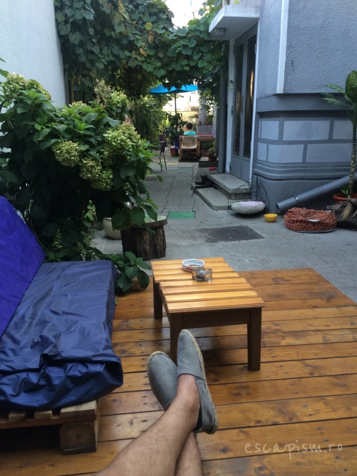 cafeneaua miau bucuresti exterior 2