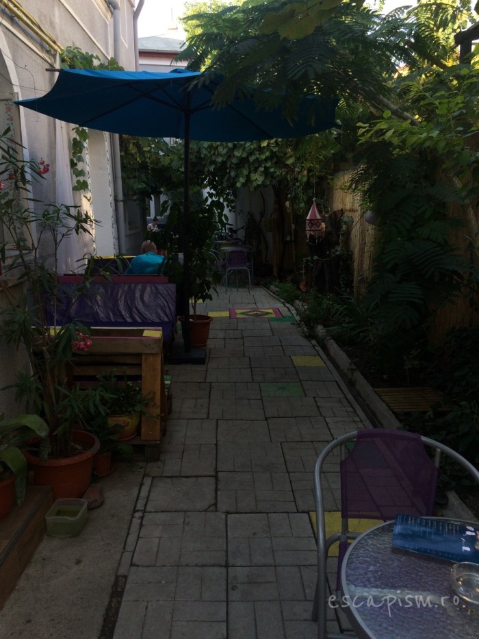 cafeneaua miau bucuresti exterior 6