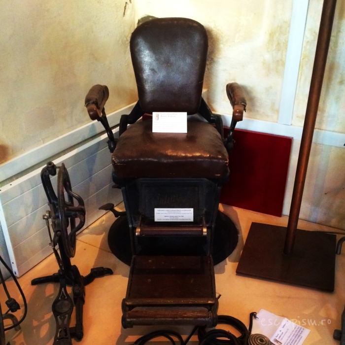 muzeul farmaciei scaun vechi dentist